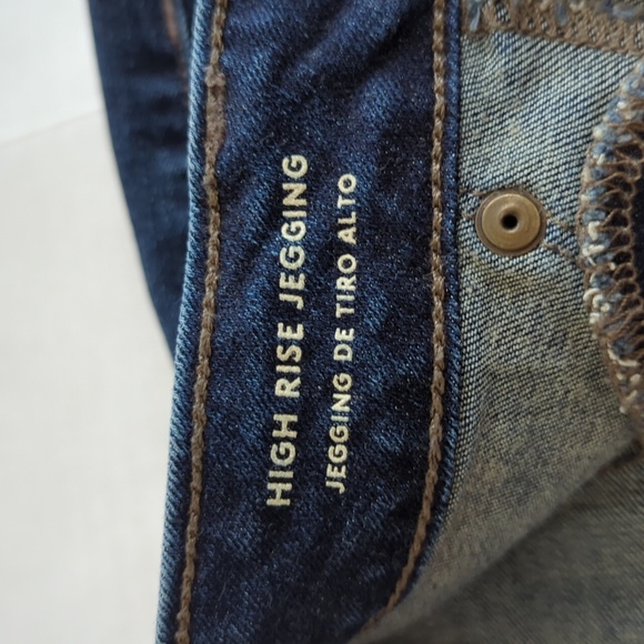 Universal Thread High Rise Distressed Jean Jegging 4 Blue - Picture 3 of 16